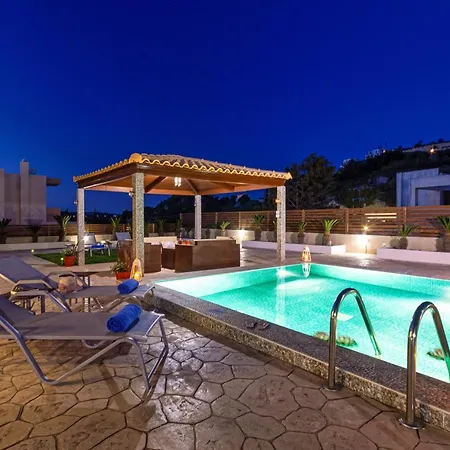 Maria's Luxurious In *