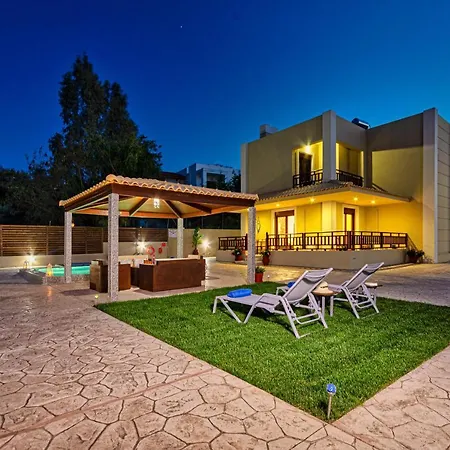 Maria's Luxurious In Villa *