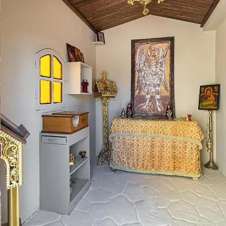 Maria's Luxurious In