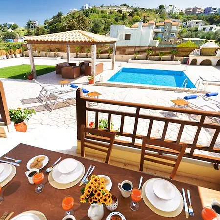 Maria's Luxurious In