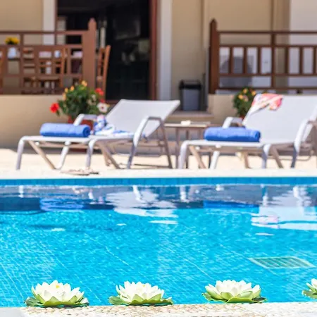 Maria's Luxurious In *