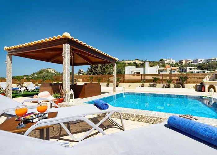 Maria's Luxurious In *