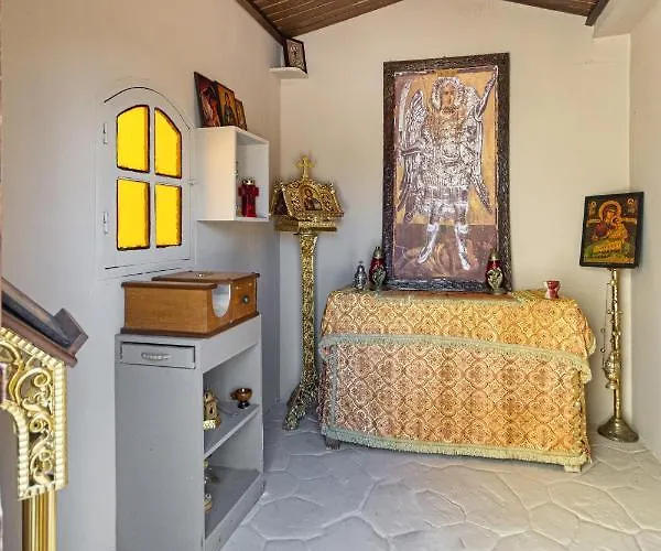 Maria's Luxurious In