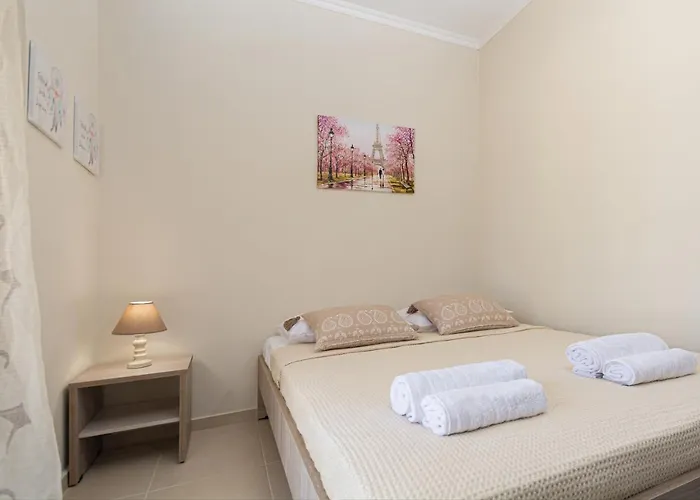 Maria's Luxurious In