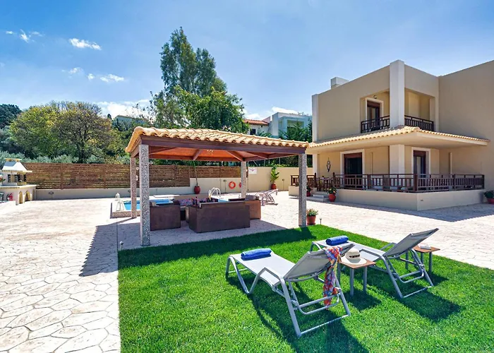 Maria's Luxurious In Villa Koskinou (Rhodes)