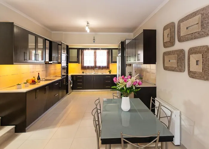 Maria's Luxurious In