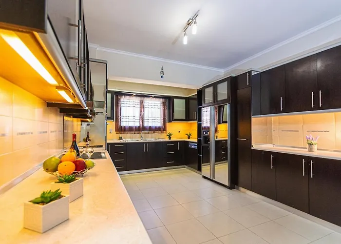 Maria's Luxurious In