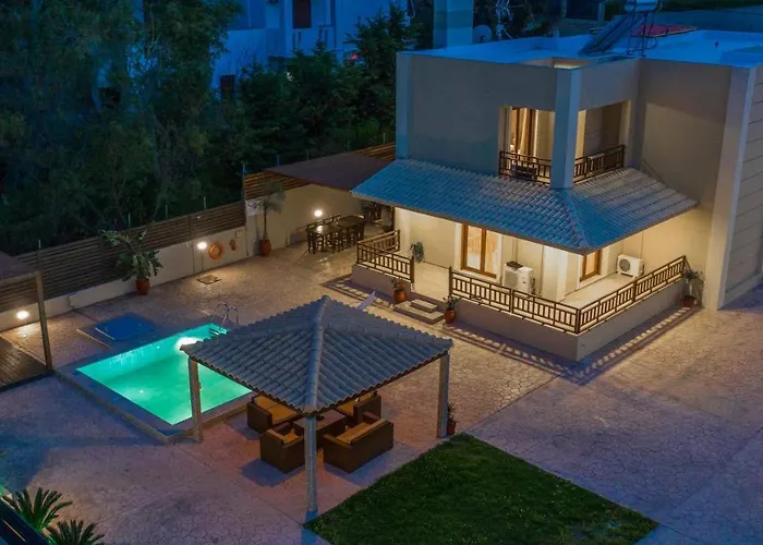 Maria's Luxurious In