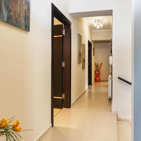 Maria's Luxurious In Villa Koskinou (Rhodes)