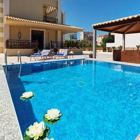 Maria's Luxurious In Villa Koskinou (Rhodes)