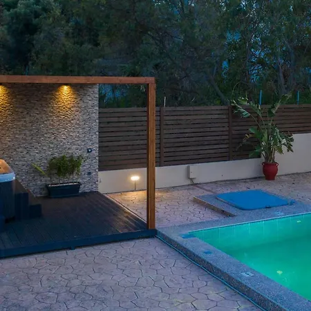 Vila Maria's Luxurious In